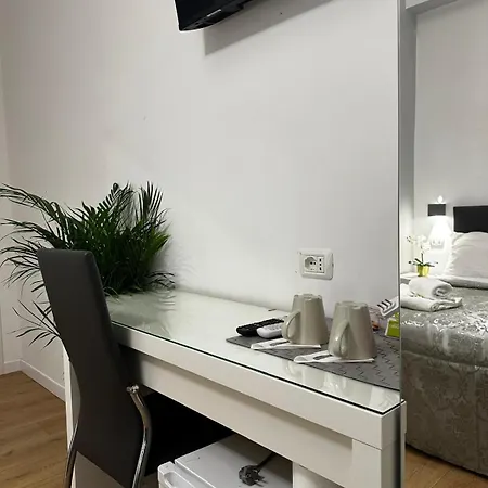 Rome Holiday Guesthouse 4* Roma