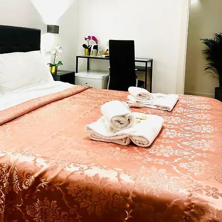 Rome Holiday Guesthouse * Rome